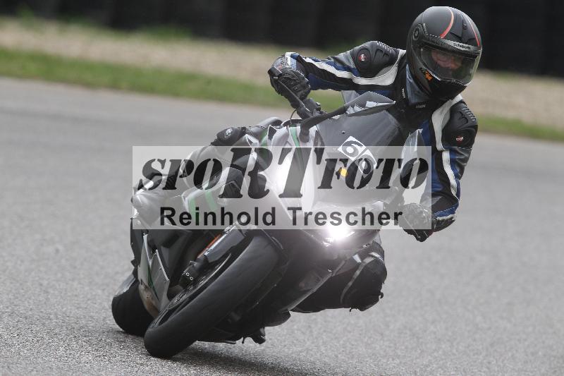 /Archiv-2025/10 23.04.2025 Cornu Master School ADR/rot-rouge/66